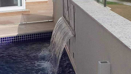 Cascata De Embutir 80cm Com Bico Em Inox