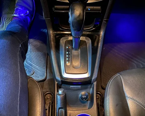 Ford Fiesta 1.6 TITANIUM SEDAN AUTOMATICO