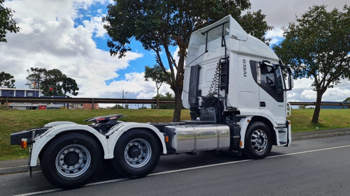 Iveco Stralis 440 Automático 2014 6x2 Trucado