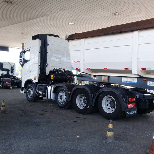 Imagem 7 de 8 de Volvo Fh 460 8x2 Conjunto Basculante 2019