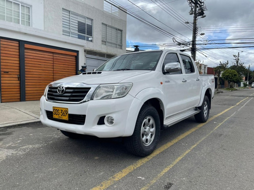 Toyota Hilux 4x4 2500cc Tdi Mt Aa Ab Abs Dh Fe