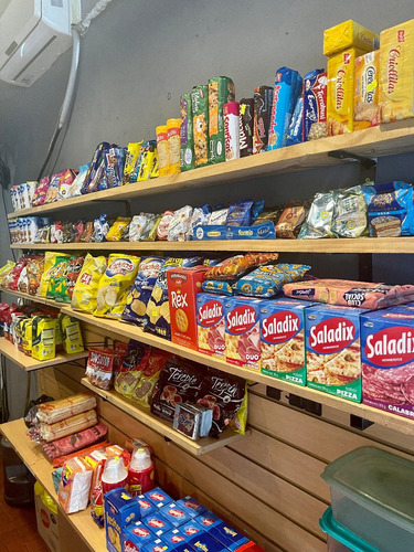 Imagen 4 de 9 de Fondo De Comercio Kiosco En Balvanera, Cruce De Avenidas.
