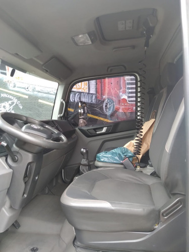Imagem 6 de 6 de Vw 9.170 4x2 2017/2018 Baú Refrigerado