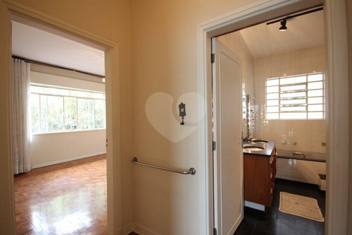 Imagem 7 de 30 de Casa Em Rua Premium No Pacaembu - Reo59941