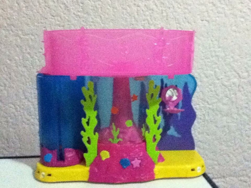 Piscina Y Acuario De Pollly Pocket