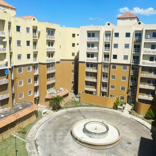 Imagen 3 de 11 de Se Vende Apartamento Ubicado En El Conjunto Residencial Los Roques En La Avenida Intercomunal Turmero Maracay A Pocos Metros De Farmatodo