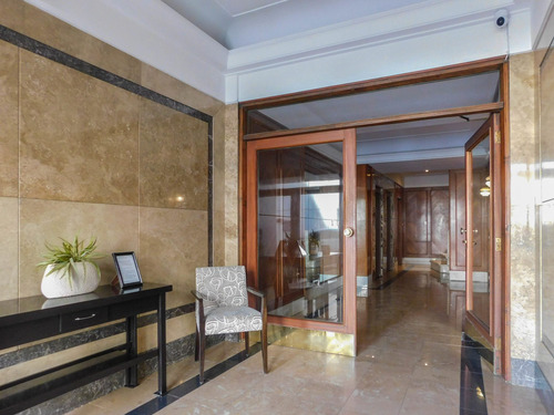 Imagen 1 de 15 de Departamento En Venta 3 Ambientes Con Ascensor. Zona Centro. Tandil