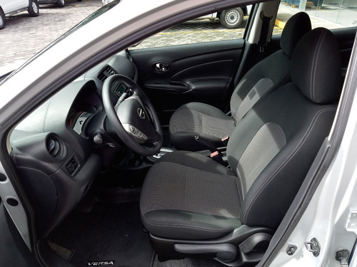 Imagen 8 de 14 de Nissan Versa 2019