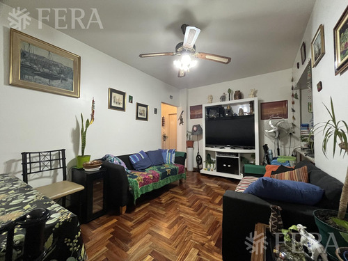 Venta De Departamento De 2 Ambientes En Constitución