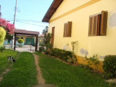 Casa Em Cavalhada Com 3 Dormitórios - Lu13376