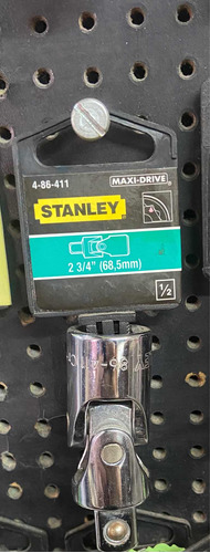 Dado Cardan 2 3/4 (68.5 Mm) Stanley