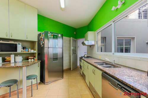 Casa En Boedo Con Parque Y Pileta