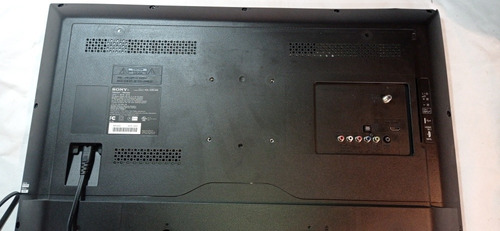 Imagen 4 de 8 de Tv Sony Bravia Kdl32r330b 32 PuLG Nuevo Pantalla Partida