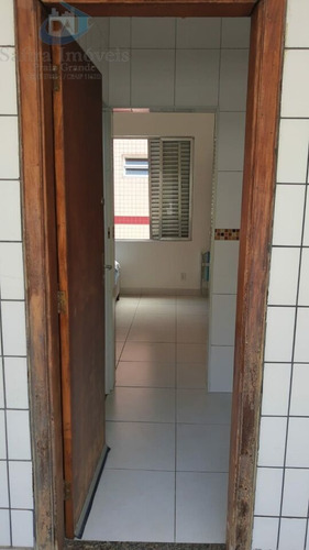 Imagem 1 de 8 de Oportunidade! Kit Mobiliada! A 60 Metros Da Praia. - Si1763
