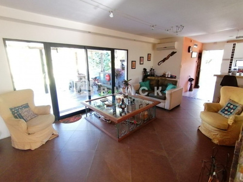Hermosa Casa En Pinares- Ref: 61