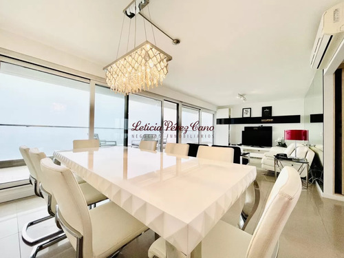 Moderno Apartamento De 3 Suites En Playa Mansa Con Vista Al Mar