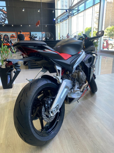 Imagen 8 de 16 de Aprilia Rs 660