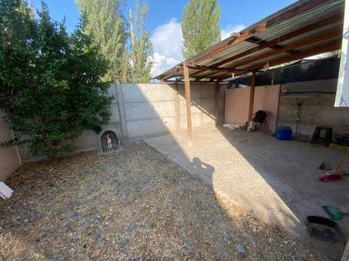 Casa Con Estacionamiento, Ante Jardin Y Patio