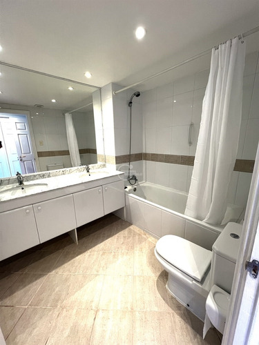 Departamento En Venta Remodelado 4 Dorm. En Lo Barnechea