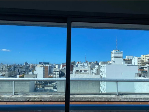 Imagen 9 de 10 de Moderna Oficina En Torre De Los Profesionales. Alquiler. Centro