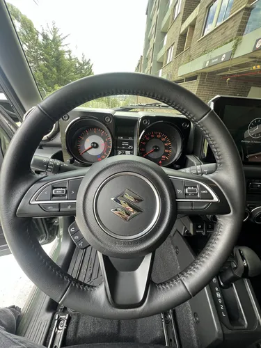 Suzuki Jimny 5P GLX AT