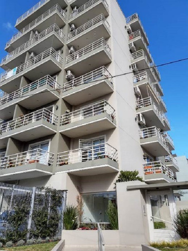 Imagen 4 de 4 de Cochera Cubierta En Venta - Moron Centro