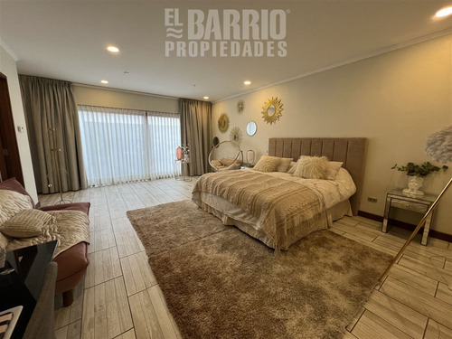 Casa En Venta De 4 Dorm. En Colina