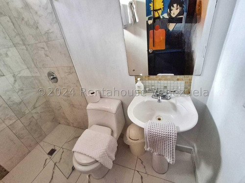 Venta Casa Con Ubicacion Estratégica En La Av Intercomunal Cabudare-barquisimeto Rah Ve