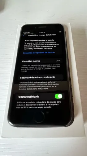 Apple iPhone SE (2da Generación) 64 Gb - Negro (Usado)