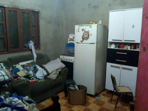 Imagem 1 de 11 de Casa No Balneário Gaivota, Em Itanhaém, Com 02 Dormitórios; 01 Wc; 01 Cozinha; 01 Sala