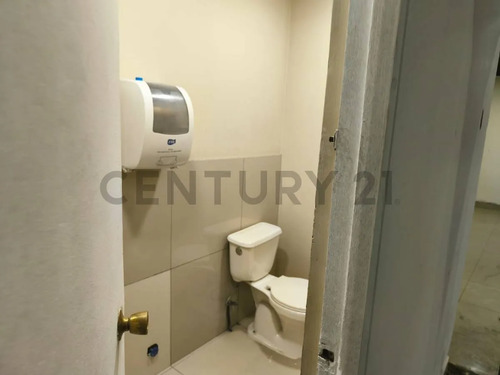 Arriendo Gran Local En Centro Cívico Santiago Centro