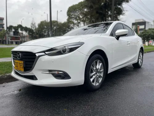 Mazda 3 2.0 Touring