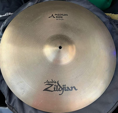 Platillo Ride Zildjian De Medida De 20