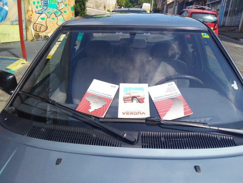 Imagem 5 de 9 de Ford Escort Verona Sedan