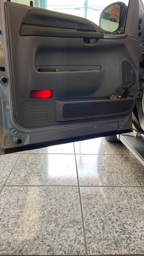 Ford F-250 XLTL ESTENDIDA TROPI