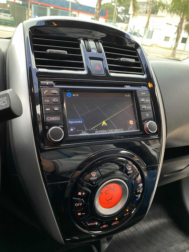 Imagen 5 de 8 de Nissan March 2017 1.6 Advance Media Tech 107cv