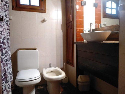 Casa En Venta - 4 Dormitorios 2 Baños - Cocheras - 660mts2 - Valeria Del Mar