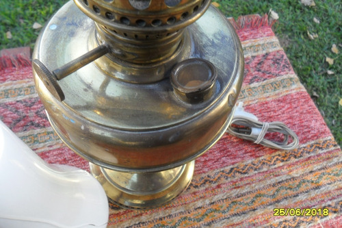 Antigua Lampara A Kerosene Belgique Sgog Electrificada Leer (Usado)