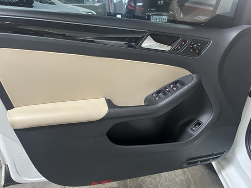 Volkswagen Jetta 2.0 Tsi Highline (mx) 4p