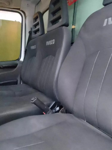 Iveco Daily 35s14 Bau Refrigerado - Bem Conservada 2014