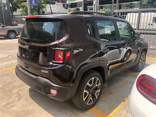 Imagen 4 de 8 de Jeep Renegade