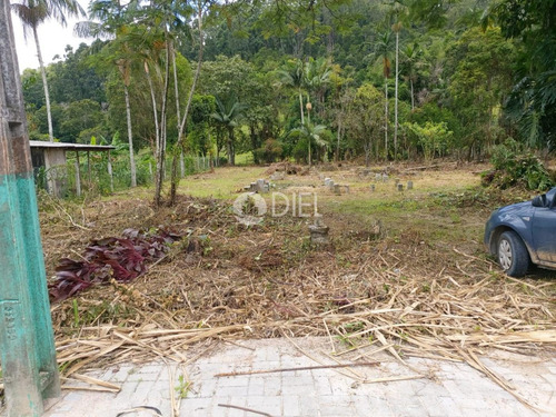 Terreno Bem Localizado Em Itapema - 2576