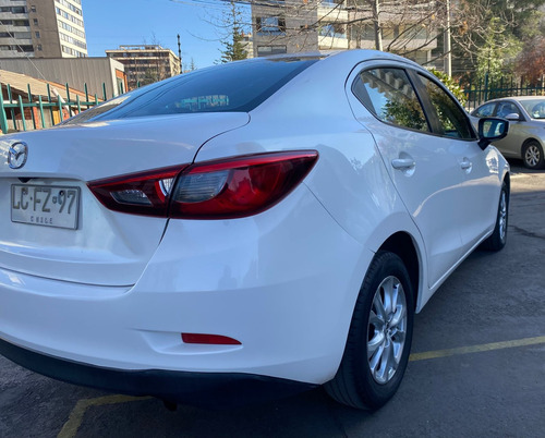 Mazda Mazda 2 Sdn S 6Mt