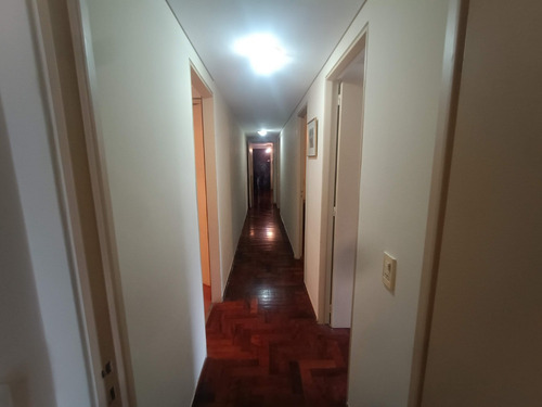 Depto Amplio Sobre Peatonal San Martin