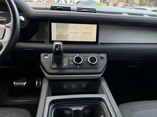Land Rover Defender First Edition 2020