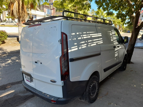 Imagen 10 de 10 de Ford Transit 2015 2.2 Van Corta Techo Bajo Aa Custom Mt