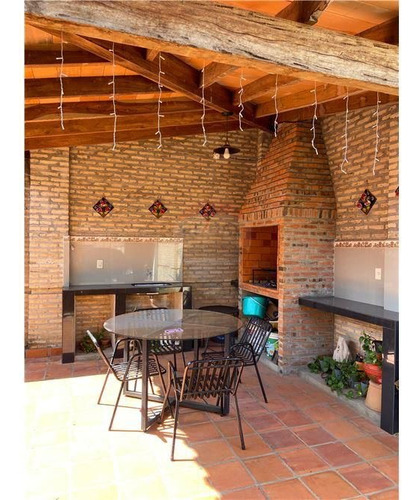 Vendo Hermosa Casa En Mariano Roque Alonso