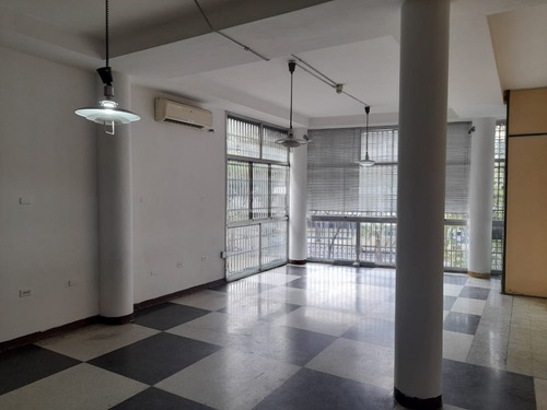 Imagen 4 de 7 de Yb 04149448811 Vende Local En La Av Andres Bello,caracas