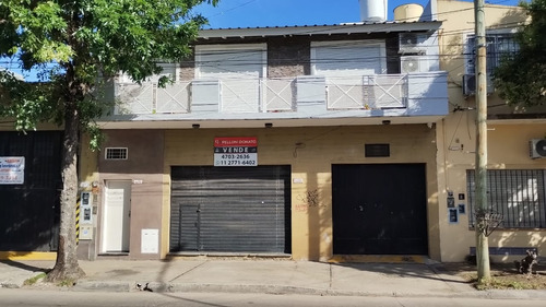 Depósito / Local Con Garage Y Patio En Carapachay 