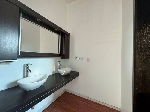 Solo Clientes Se Alquila Apartamento 243m2 Edif. The Loft Urb. Las Chimeneas
